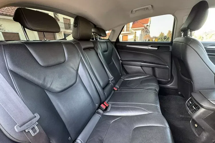 Ford mondeo zdjęcie 39