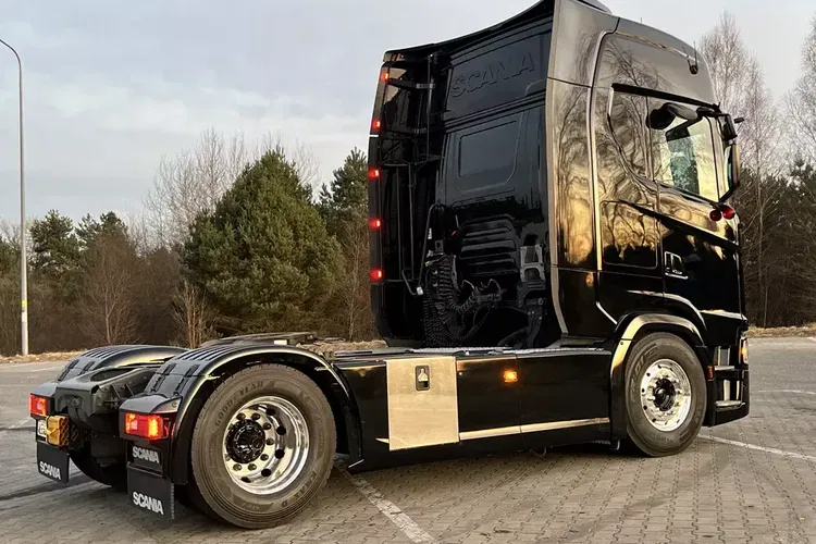 Scania S500 Pełna opcja cały na poduszce full ADR z Niemiec skóry 6 poduszek po kontrakcie serwisowym zdjęcie 11
