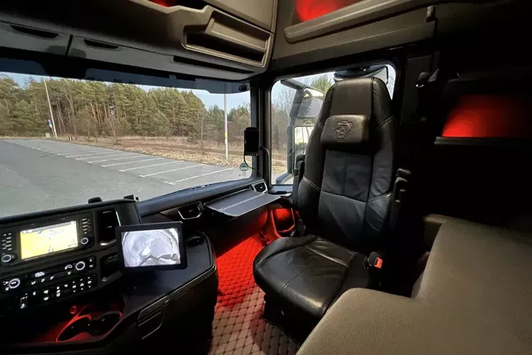 Scania S500 Pełna opcja cały na poduszce full ADR z Niemiec skóry 6 poduszek po kontrakcie serwisowym zdjęcie 20