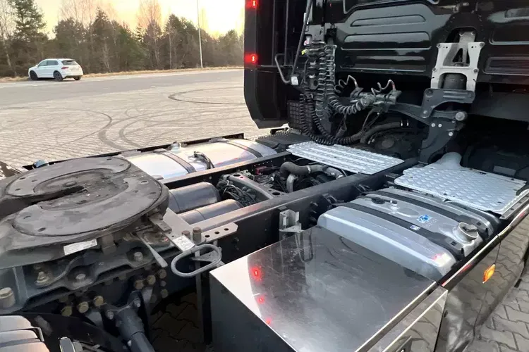 Scania S500 Pełna opcja cały na poduszce full ADR z Niemiec skóry 6 poduszek po kontrakcie serwisowym zdjęcie 27