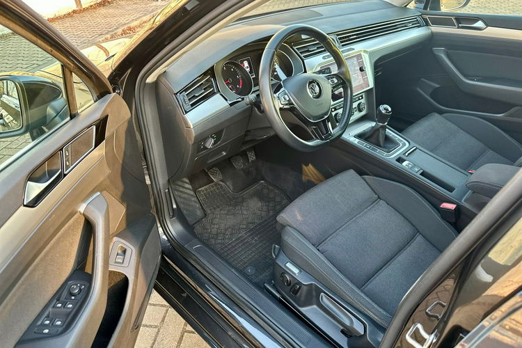 Volkswagen Passat 2.0 TDI Faktura VAT 23% zdjęcie 5