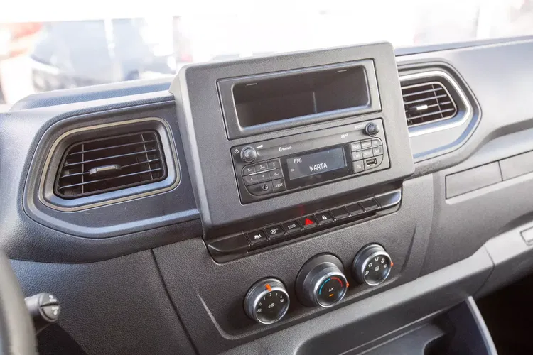 Renault Master 2.3 KONTENER + BOCZNE DRZWI + WINDA zdjęcie 13
