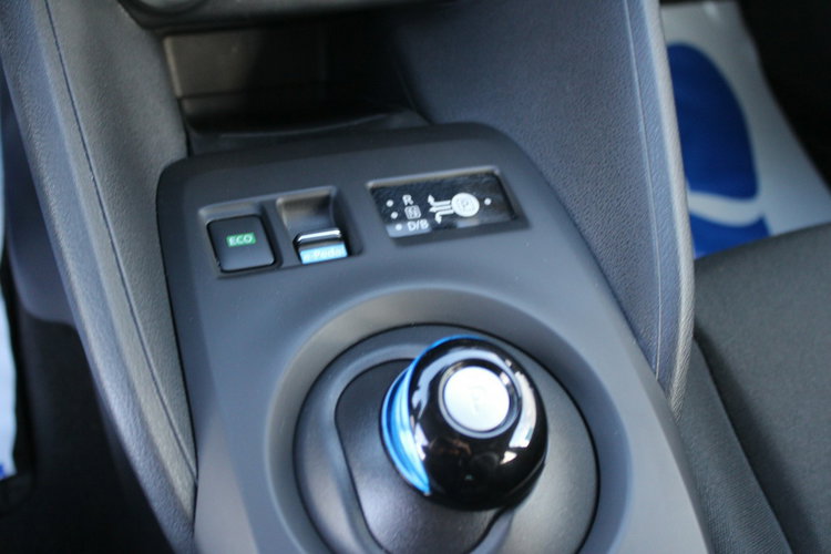 Nissan Leaf 40khw Acenta 6.6 Kw 150HP zdjęcie 22