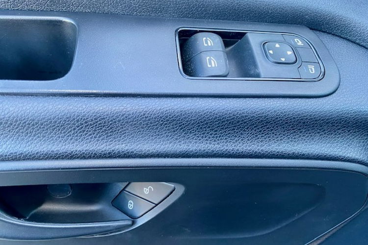 Mercedes Sprinter SALON PL / 8 EP / WINDA / KLIMATRONIC / 150KM / GWARANCJA zdjęcie 17