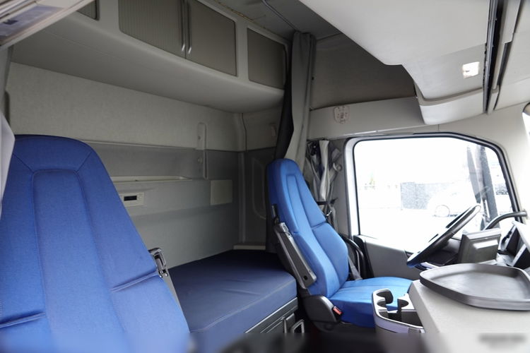 Volvo FH 500 / KLIMA POSTOJOWA / I-SAVE / NOWY MODEL / 2021 / OPONY 100% / PO KONTRAKCIE SERWISOWYM zdjęcie 32