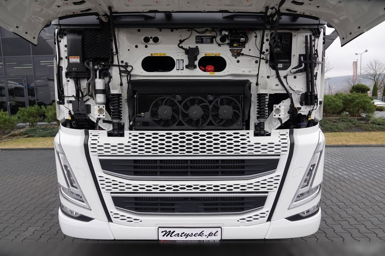 Volvo FH 500 / KLIMA POSTOJOWA / I-SAVE / NOWY MODEL / 2021 / OPONY 100% / PO KONTRAKCIE SERWISOWYM zdjęcie 34