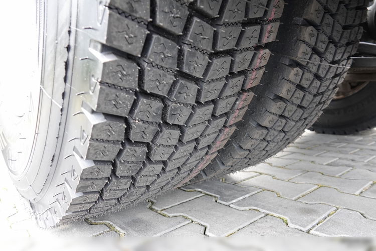 Scania R 450 / RETARDER / HYDRAULIKA / KLIMA POSTOJOWA / HYDRAULIKA / NISKA KABINA / OPONY 100% / PO KONTRAKCIE SERWISOWYM zdjęcie 19