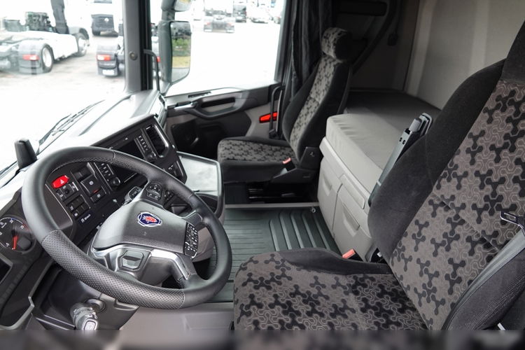 Scania R 450 / RETARDER / HYDRAULIKA / KLIMA POSTOJOWA / HYDRAULIKA / NISKA KABINA / OPONY 100% / PO KONTRAKCIE SERWISOWYM zdjęcie 24