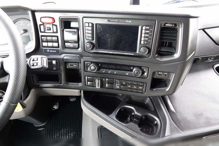 Scania R 450 / RETARDER / HYDRAULIKA / KLIMA POSTOJOWA / HYDRAULIKA / NISKA KABINA / OPONY 100% / PO KONTRAKCIE SERWISOWYM zdjęcie 30