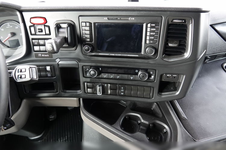 Scania S 450 / RETARDER / KLIMA POSTOJOWA / ALUFELGI / HYDRAULIKA / OPONY 100% / PO KONTRAKCIE SERWISOWYM  zdjęcie 31