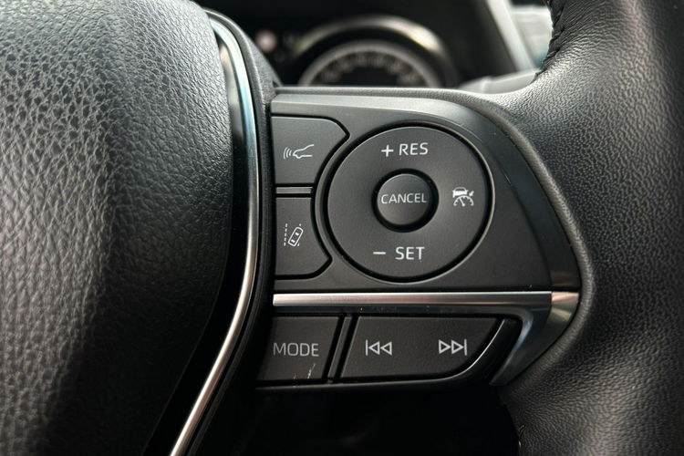Toyota Camry 2.5 HSD 218KM COMFORT BUSINESS, salon Polska, gwarancja, FV23% zdjęcie 23