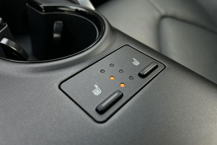 Toyota Camry 2.5 HSD 218KM COMFORT BUSINESS, salon Polska, gwarancja, FV23% zdjęcie 24