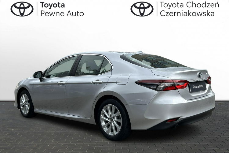 Toyota Camry 2.5 HSD 218KM COMFORT BUSINESS, salon Polska, gwarancja, FV23% zdjęcie 3
