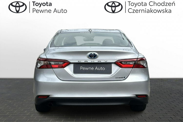 Toyota Camry 2.5 HSD 218KM COMFORT BUSINESS, salon Polska, gwarancja, FV23% zdjęcie 4