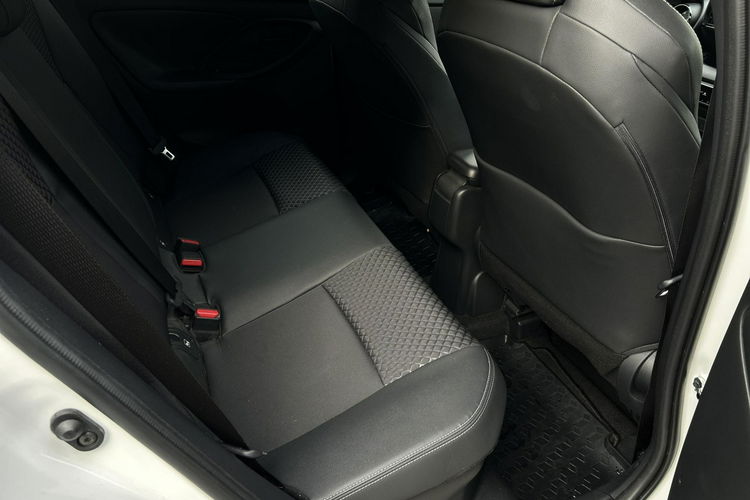 Toyota Yaris 1.5 HSD 116KM SELECTION STYLE SMART, salon Polska, gwarancja, FV23% zdjęcie 13