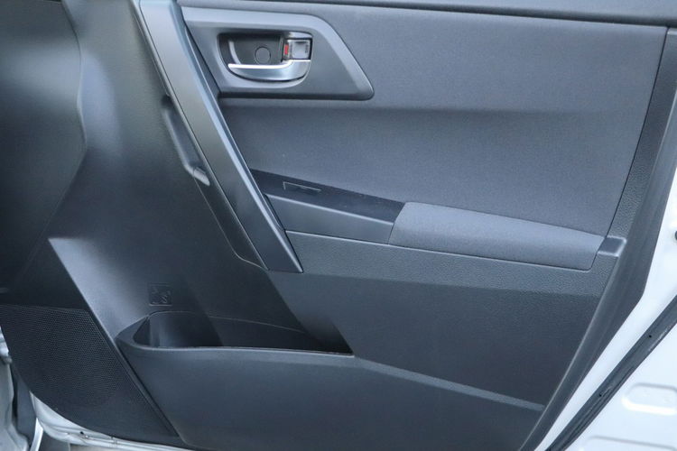 Toyota Auris krajowy.2016-rejestracja.6-bieg, zarejestr, opony dod.gratis zdjęcie 12