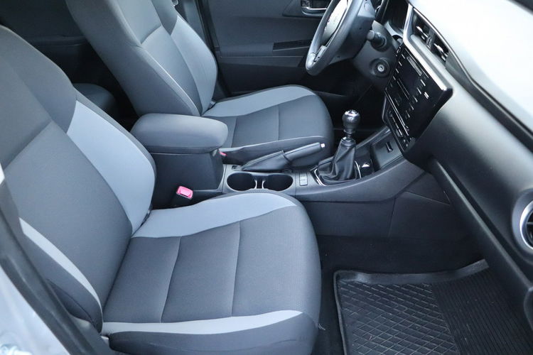 Toyota Auris krajowy.2016-rejestracja.6-bieg, zarejestr, opony dod.gratis zdjęcie 13