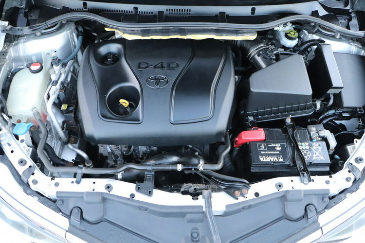 Toyota Auris krajowy.2016-rejestracja.6-bieg, zarejestr, opony dod.gratis zdjęcie 5