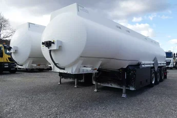 STOKOTA CYSTERNA PALIWOWA / 5 KOMOROWA / ON / BP /