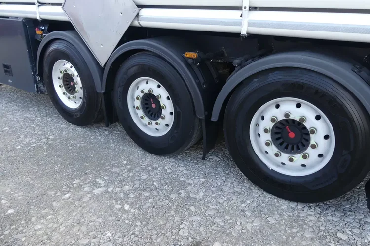 STOKOTA CYSTERNA PALIWOWA / 5 KOMOROWA / ON / BP / zdjęcie 15