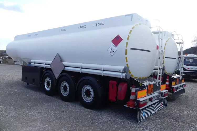 STOKOTA CYSTERNA PALIWOWA / 5 KOMOROWA / ON / BP / zdjęcie 4