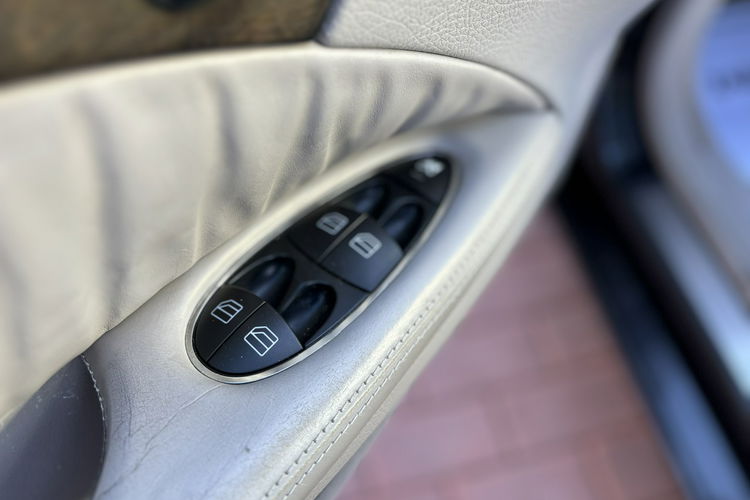 Mercedes E 500 Gwarancja, Serwis zdjęcie 11