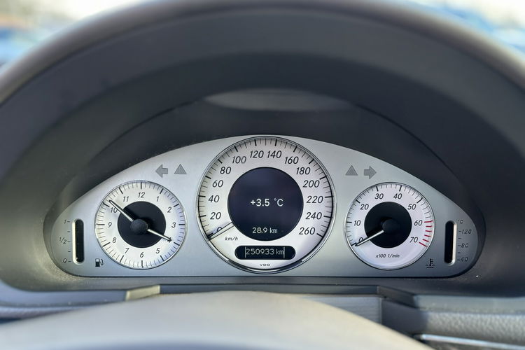 Mercedes E 500 Gwarancja, Serwis zdjęcie 12