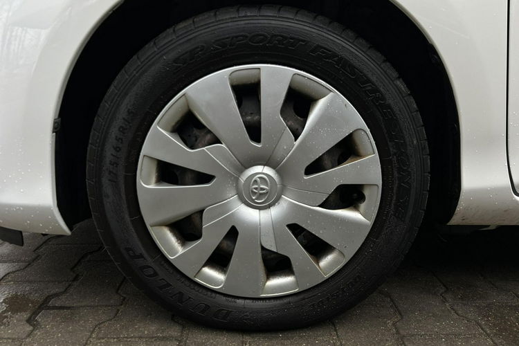Toyota Yaris 1.5 HSD 100KM ACTIVE, salon Polska, gwarancja zdjęcie 31