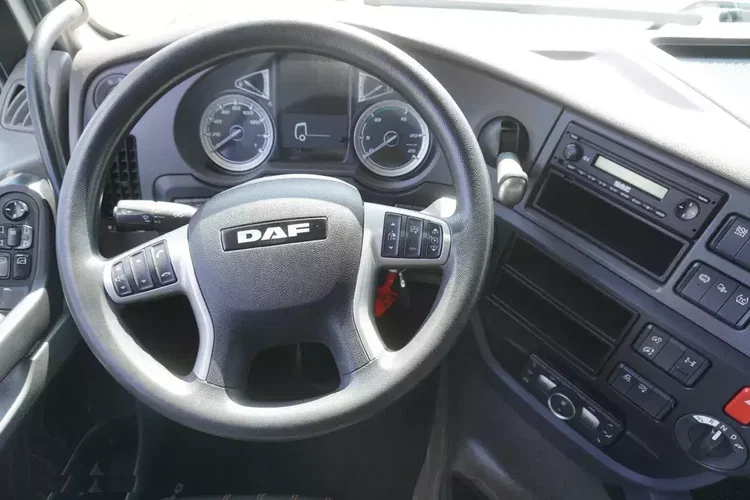 DAF XF 480 / 2021 / Chłodnia Krone Multitemperatura / 185 000 km zdjęcie 24