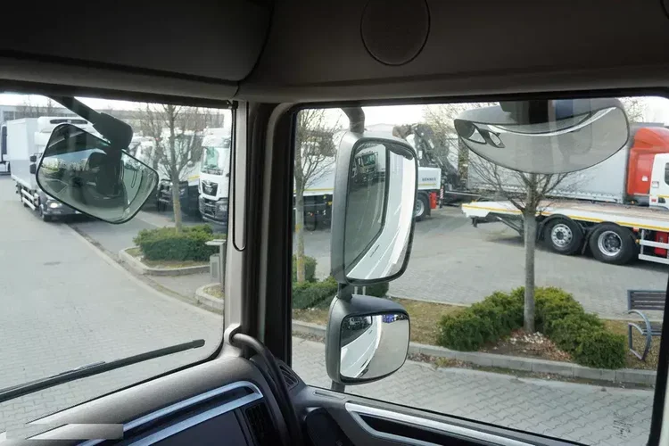 DAF XF 480 / 2021 / Chłodnia Krone Multitemperatura / 185 000 km zdjęcie 28