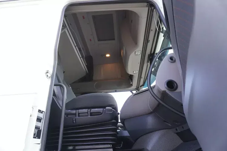 DAF XF 480 / 2021 / Chłodnia Krone Multitemperatura / 185 000 km zdjęcie 29