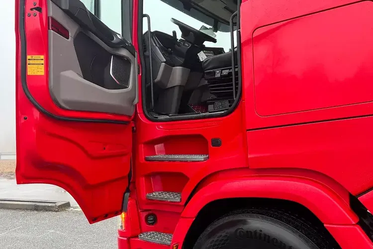 S500 Pełna opcja cały na poduszce z Niemiec scania idealny stan zdjęcie 31