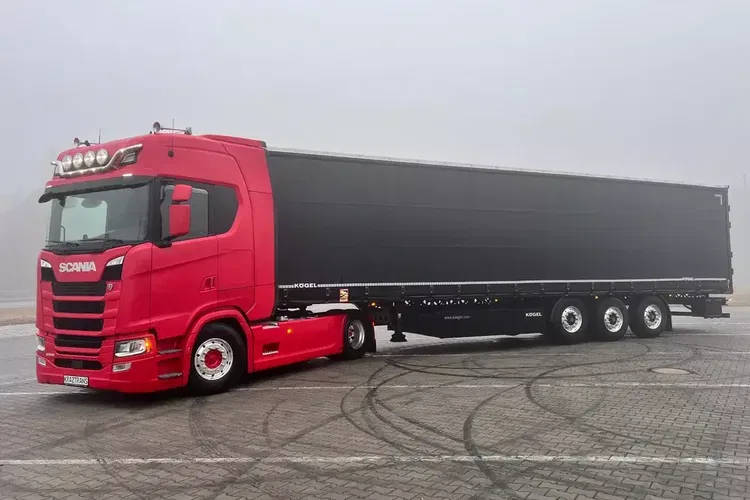 S500 Pełna opcja cały na poduszce z Niemiec scania idealny stan zdjęcie 33