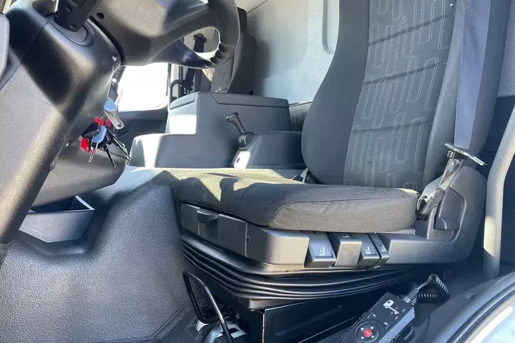 Mercedes ATEGO 1224 zdjęcie 11