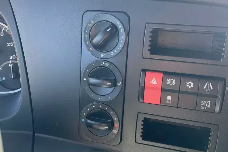 Mercedes ATEGO 1224 zdjęcie 12