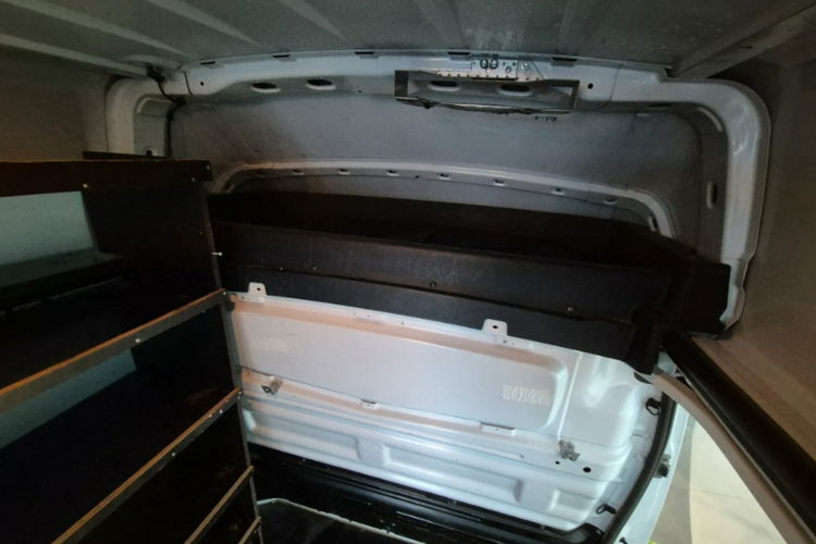 Renault Trafic 1.6 DCi 120 KM / WYSOKI /L2H3/ WEBASTO /ORYGINALNY NISKI PRZEBIEG/1 WŁ zdjęcie 25