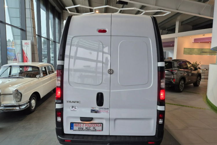 Renault Trafic 1.6 DCi 120 KM / WYSOKI /L2H3/ WEBASTO /ORYGINALNY NISKI PRZEBIEG/1 WŁ zdjęcie 9