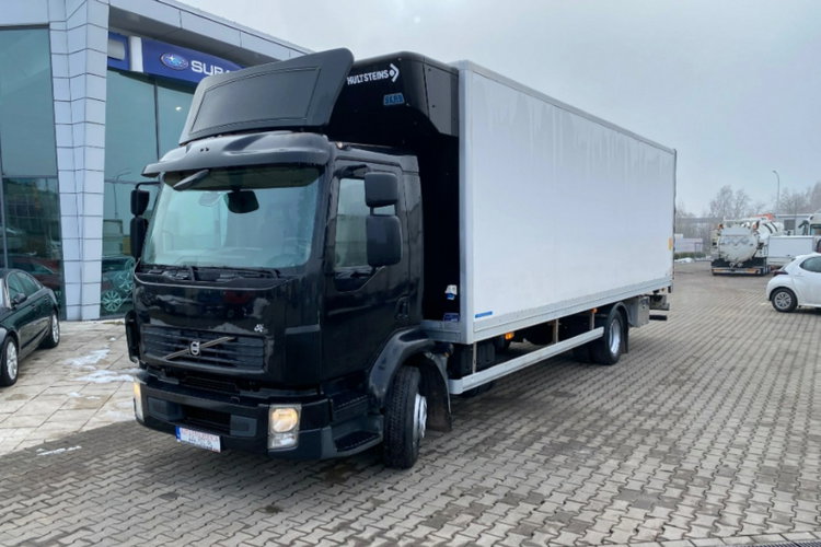 Volvo FL240 zdjęcie 2