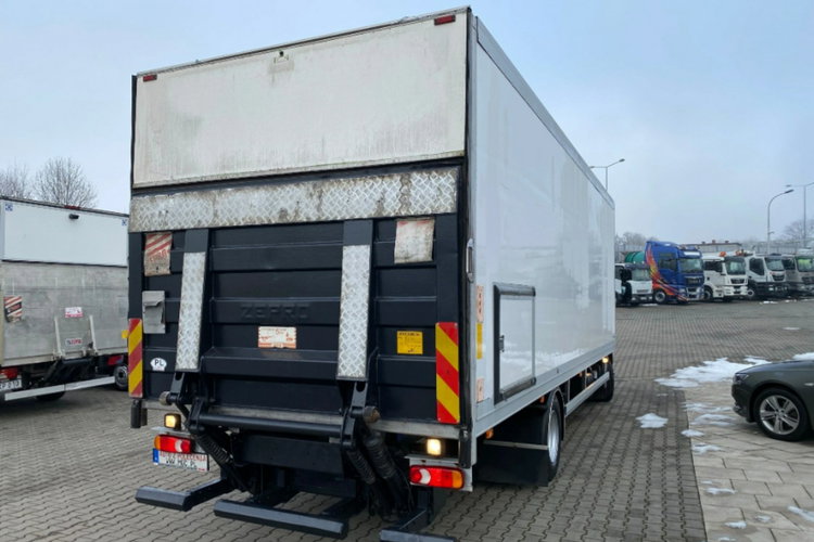 Volvo FL240 zdjęcie 6