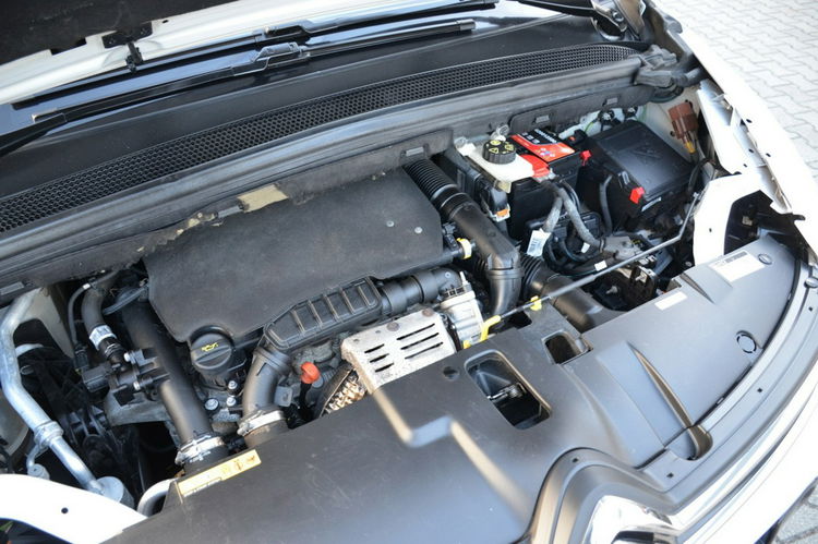 Citroen C4 Grand Picasso Opłacony 1.2T Lift Serwis Panorama Masaże JBL As.parkowania BLISS zdjęcie 4