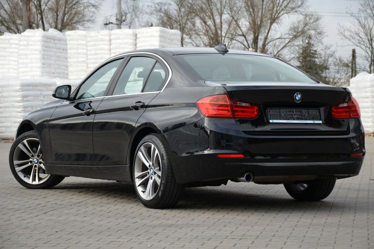 BMW 320 Czarna Zarejestrowana Serwisowana Bi-xenon Navi Start/Stop zdjęcie 10