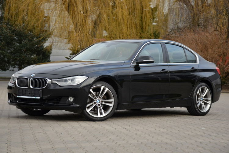 BMW 320 Czarna Zarejestrowana Serwisowana Bi-xenon Navi Start/Stop zdjęcie 17