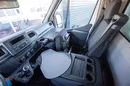 Renault Master 8ep KONTENER + WINDA 750kg zdjęcie 10