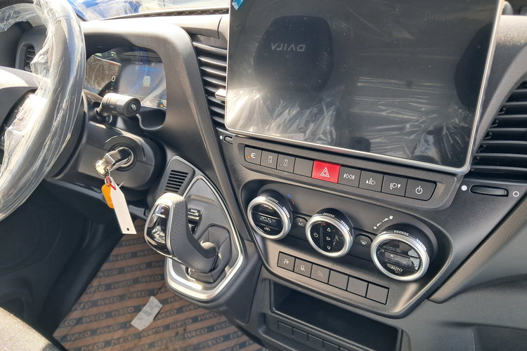 Iveco Daily 35S18HA8 V zdjęcie 9