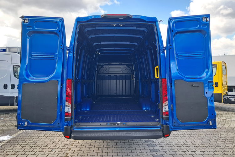 IVECO Daily 35S18HA8 V zdjęcie 12