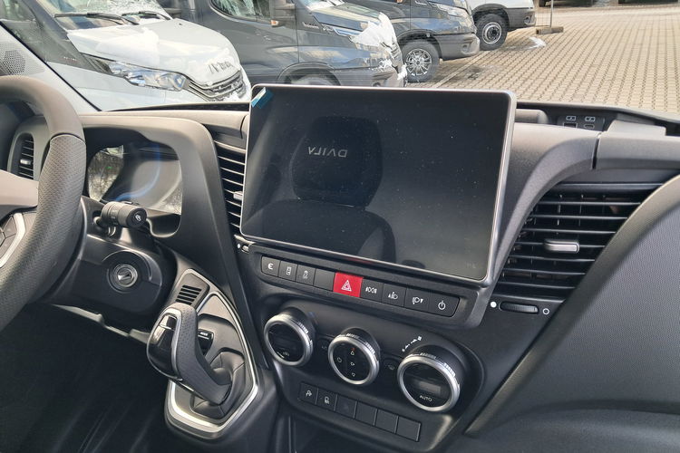 IVECO Daily 35S18HA8 V zdjęcie 18