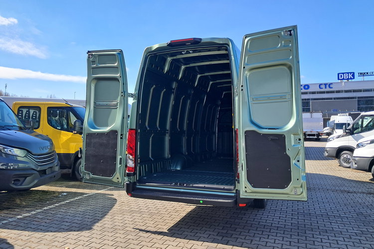 IVECO Daily 35S18HA8 V zdjęcie 11