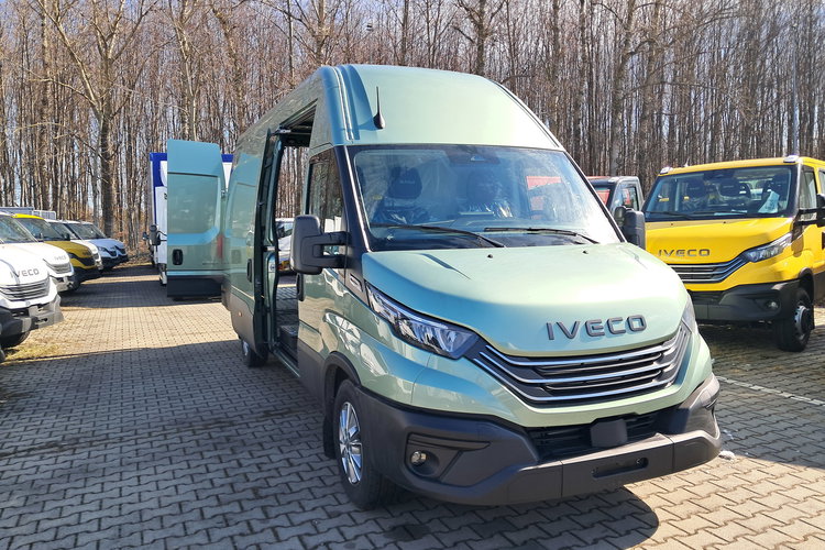 IVECO Daily 35S18HA8 V zdjęcie 13