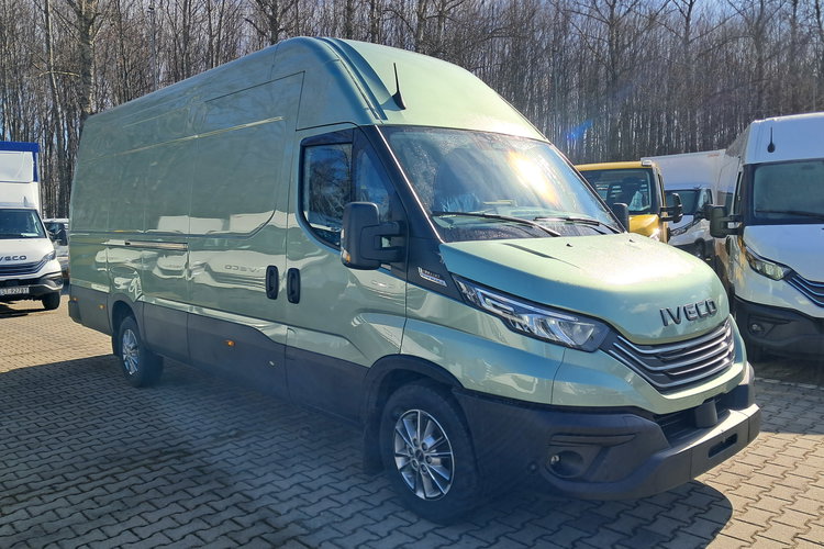 IVECO Daily 35S18HA8 V zdjęcie 3