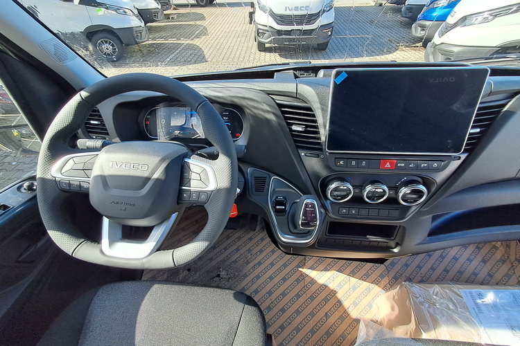 IVECO Daily 35S18HA8 V zdjęcie 7